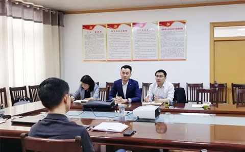 城望集團(tuán)總裁王廣慶先生受邀到訪臨邑，就開發(fā)區(qū)體制改革、招商引資等進(jìn)行交流